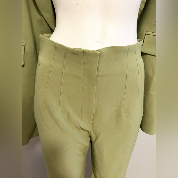 Fashion Nova Beat Boss Blazer Set- Green - Picture 8 of 9